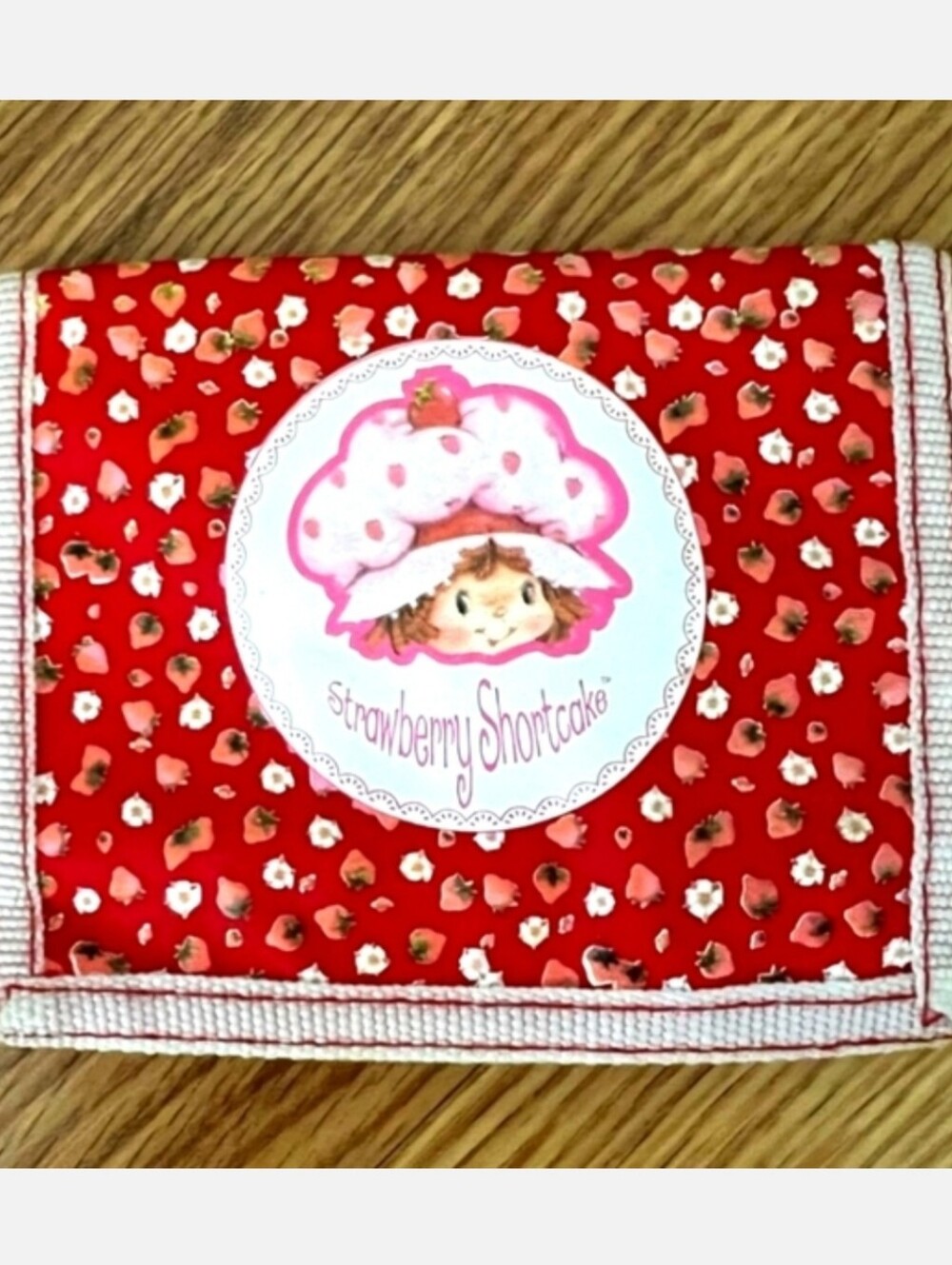 Classic Strawberry Shortcake Red White Velcro Medium-size Wallet